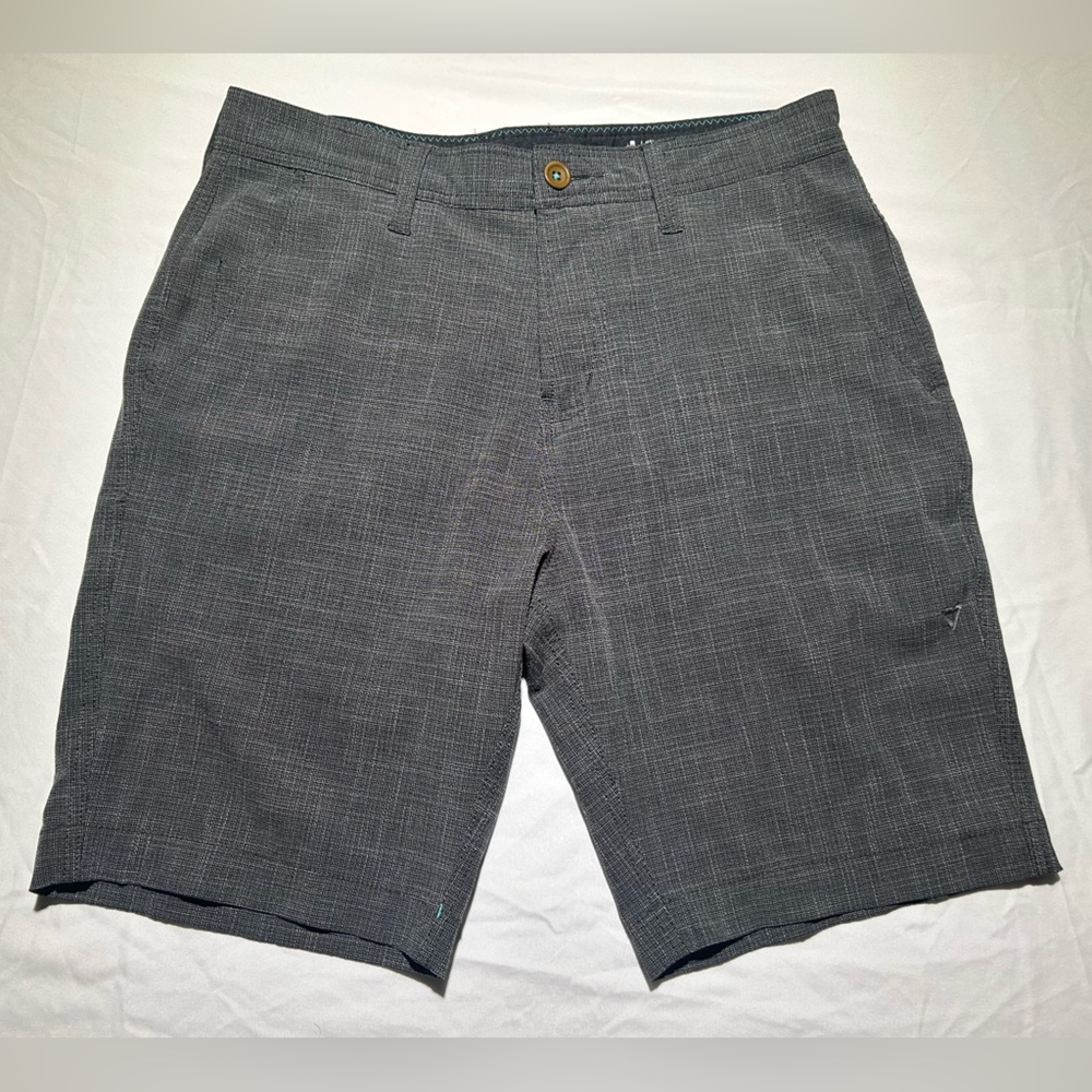 VISSLA Midnight/Gray Fin Rope 19.5” Walk Short -Quick dry Stretch - 30